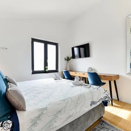 Appartamento Crowonder Berin Deluxe Penthouse With Rooftop Terrace And Jacuzzi *