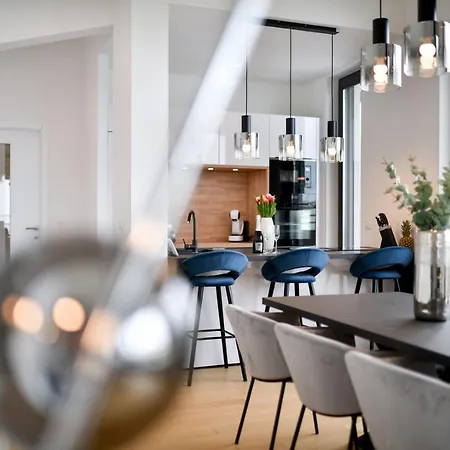 Crowonder Berin Deluxe Penthouse With Rooftop Terrace And Jacuzzi * Zara