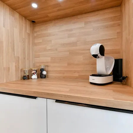 Crowonder Berin Deluxe Penthouse With Rooftop Terrace And Jacuzzi *